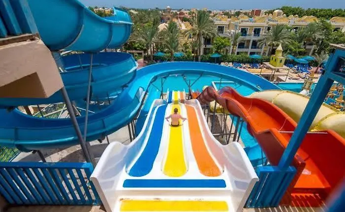 داخل ميراج اكوا بارك عائلات فقط غير مخصص للشباب Parco vacanze *